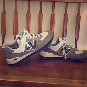 New Balance 574 mens Size 10.